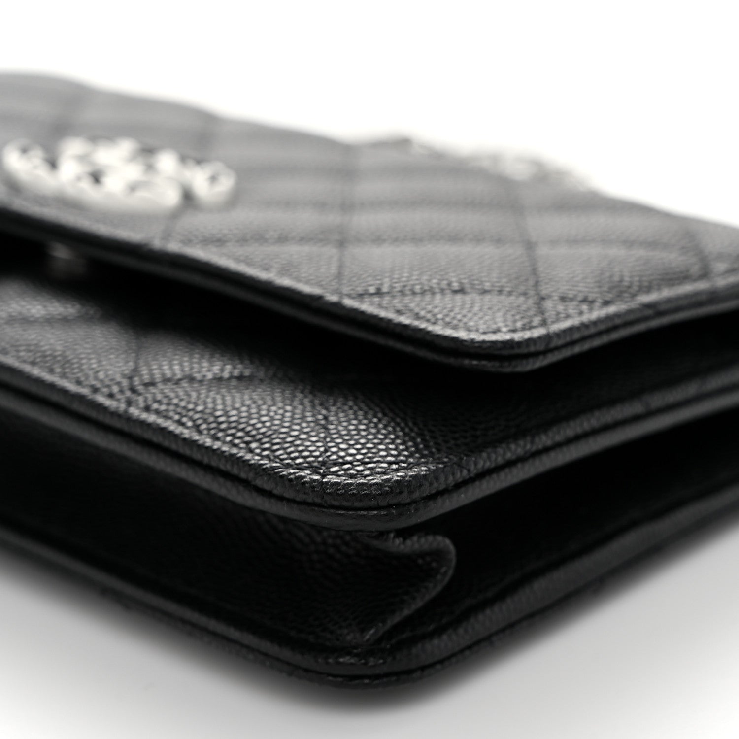 Caviar Quilted Chanel 19 Wallet On Chain WOC Black White